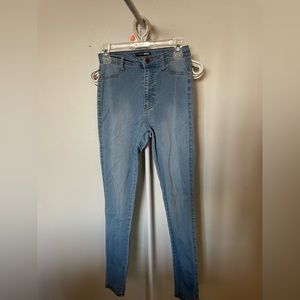 Fashion Nova- Size 3, Hi-Waisted Skinny Jeans